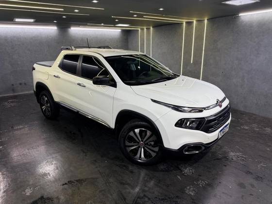 FIAT TORO 1.8 16V EVO FLEX FREEDOM AT6 FIAT TORO 1.8 16V EVO FLEX FREEDOM AT6